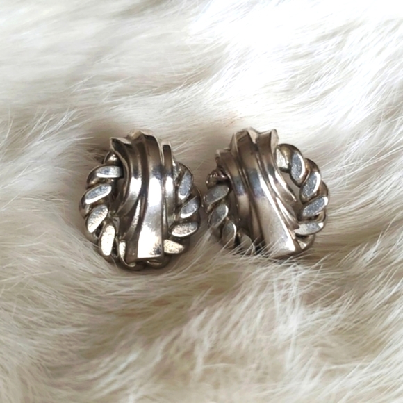 Vintage Coro Screwback Earrings - Picture 1 of 3